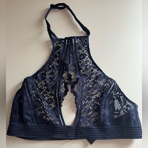 VICTORIA’S SECRET Very Sexy Unlined Lace High Neck Bralette in Navy NWOT